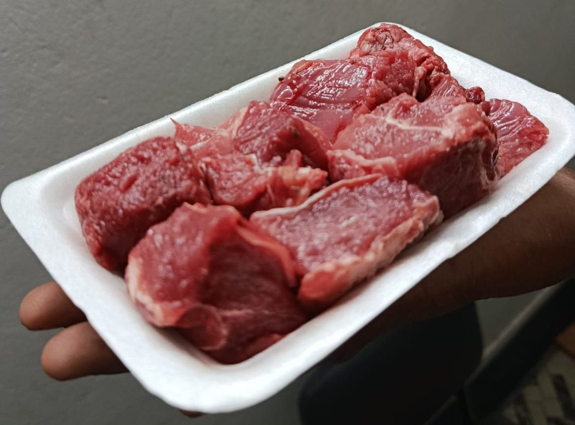 গরুর মাংস (হাড় সহ-তাজা) / Beef (With Bone-Fresh)